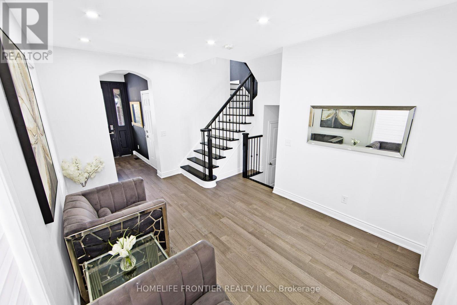 112 Narbonne Crescent, Hamilton, Ontario  L8J 0J6 - Photo 5 - X13777984