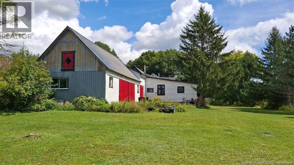 359 Route 560, Woodstock, New Brunswick  E7M 3H1 - Photo 3 - NB147755