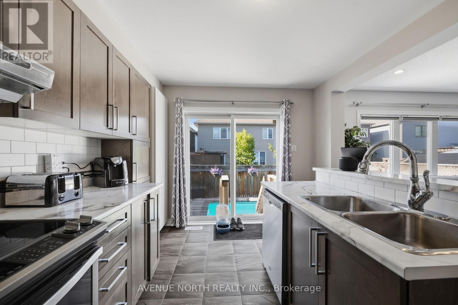 6363 Renaud Road, Ottawa, Ontario  K4B 1H9 - Photo 10 - X13778072