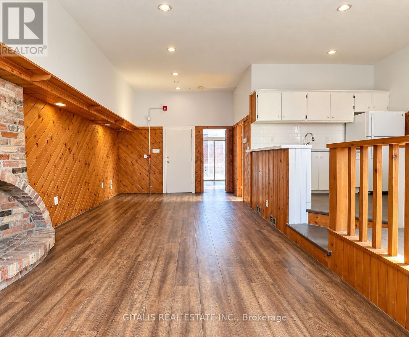 200 - 639 Yonge Street, Toronto, Ontario  M4Y 1Z9 - Photo 3 - C13778076