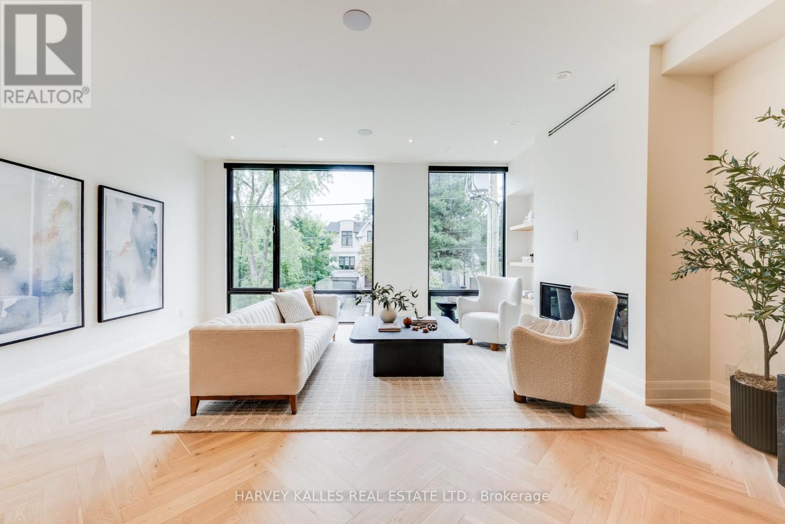 32 Evergreen Gardens, Toronto, Ontario  M4G 1C5 - Photo 9 - C13752418