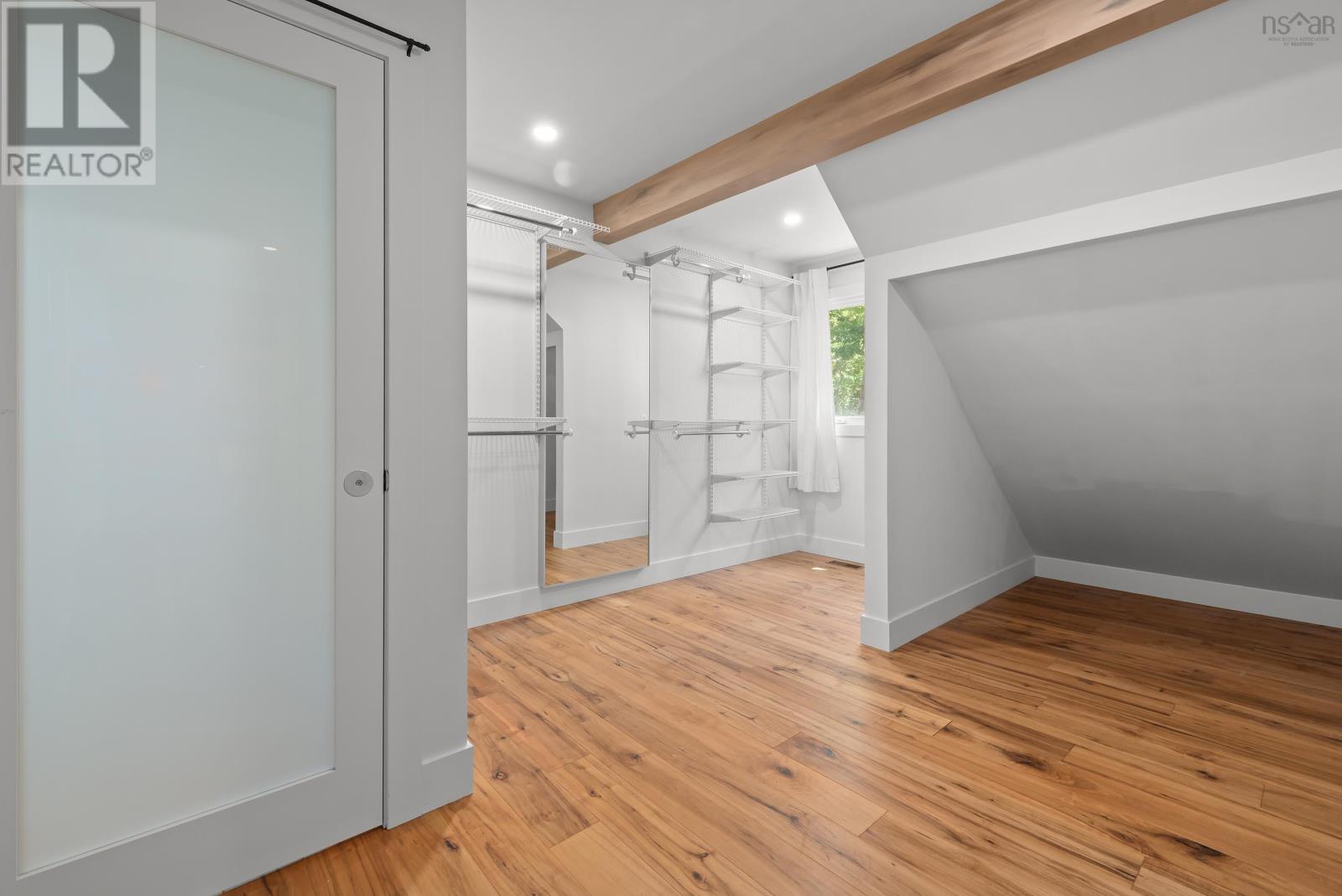 Walk In Closets