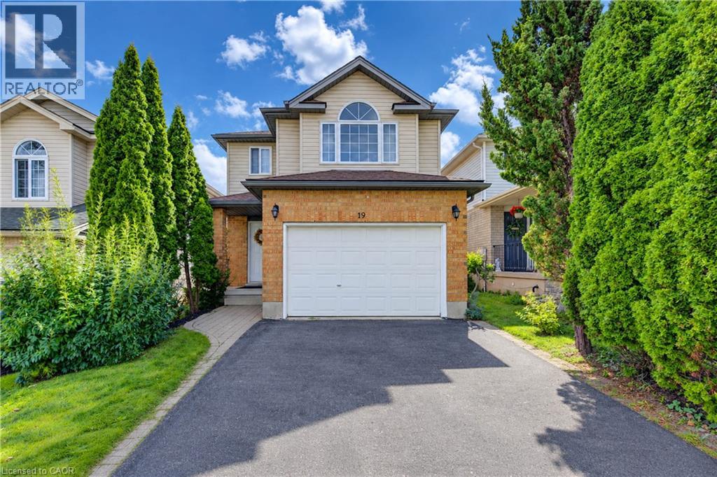 19 TEMPLEWOOD Drive, Kitchener, Ontario