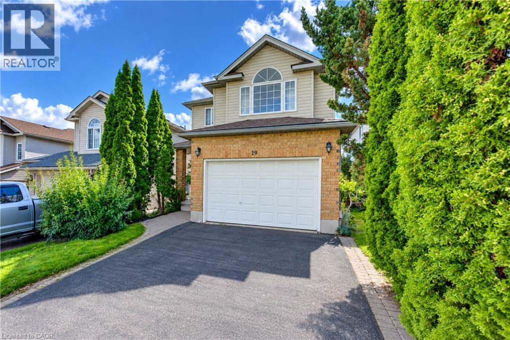 19 Templewood Drive, Kitchener, Ontario  N2R 1K9 - Photo 3 - 40860944