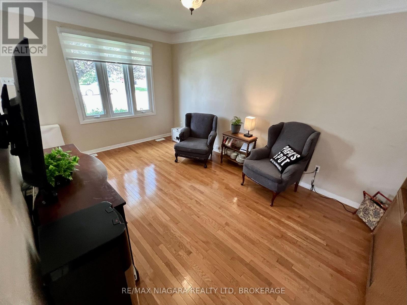 6196 Kirkland Drive, Niagara Falls, Ontario L2H 2A6 - Photo 13 - X13691292