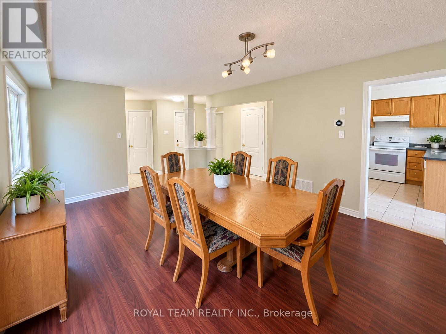 1689 Whitestone Drive, Oshawa, Ontario  L1K 2X2 - Photo 6 - E13768084