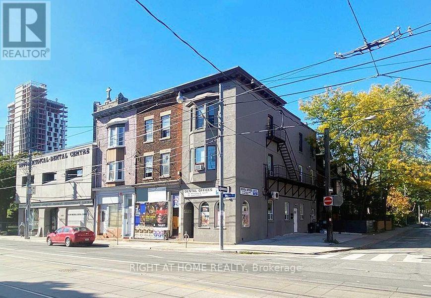 852 Bathurst Street, Toronto, Ontario  M5R 3G1 - Photo 3 - C13778096