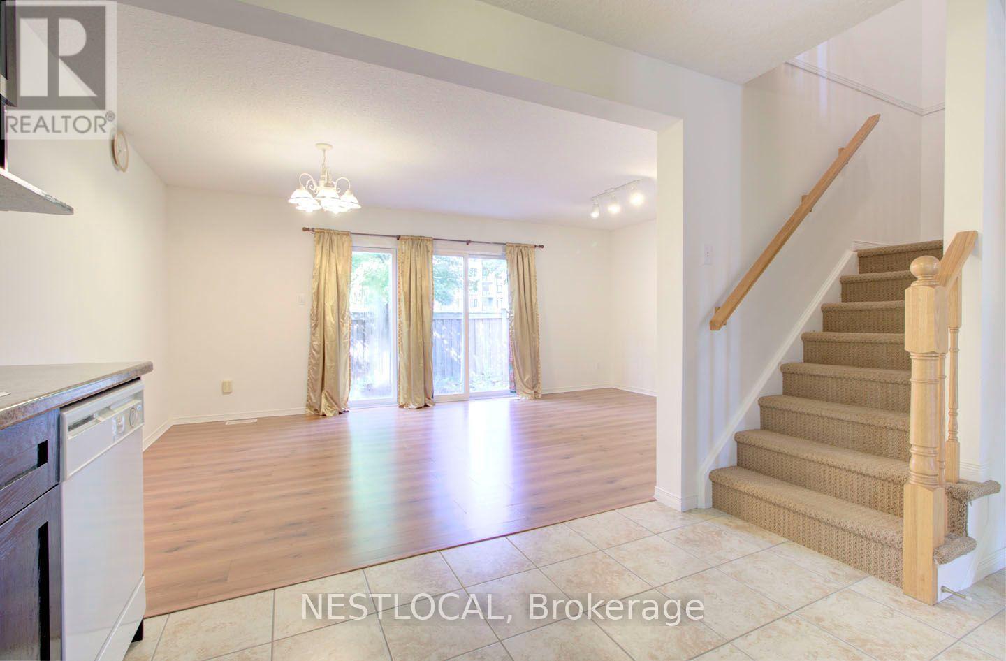11 - 10 Fallowfield Drive, Kitchener, Ontario  N2C 0A4 - Photo 8 - X13778100