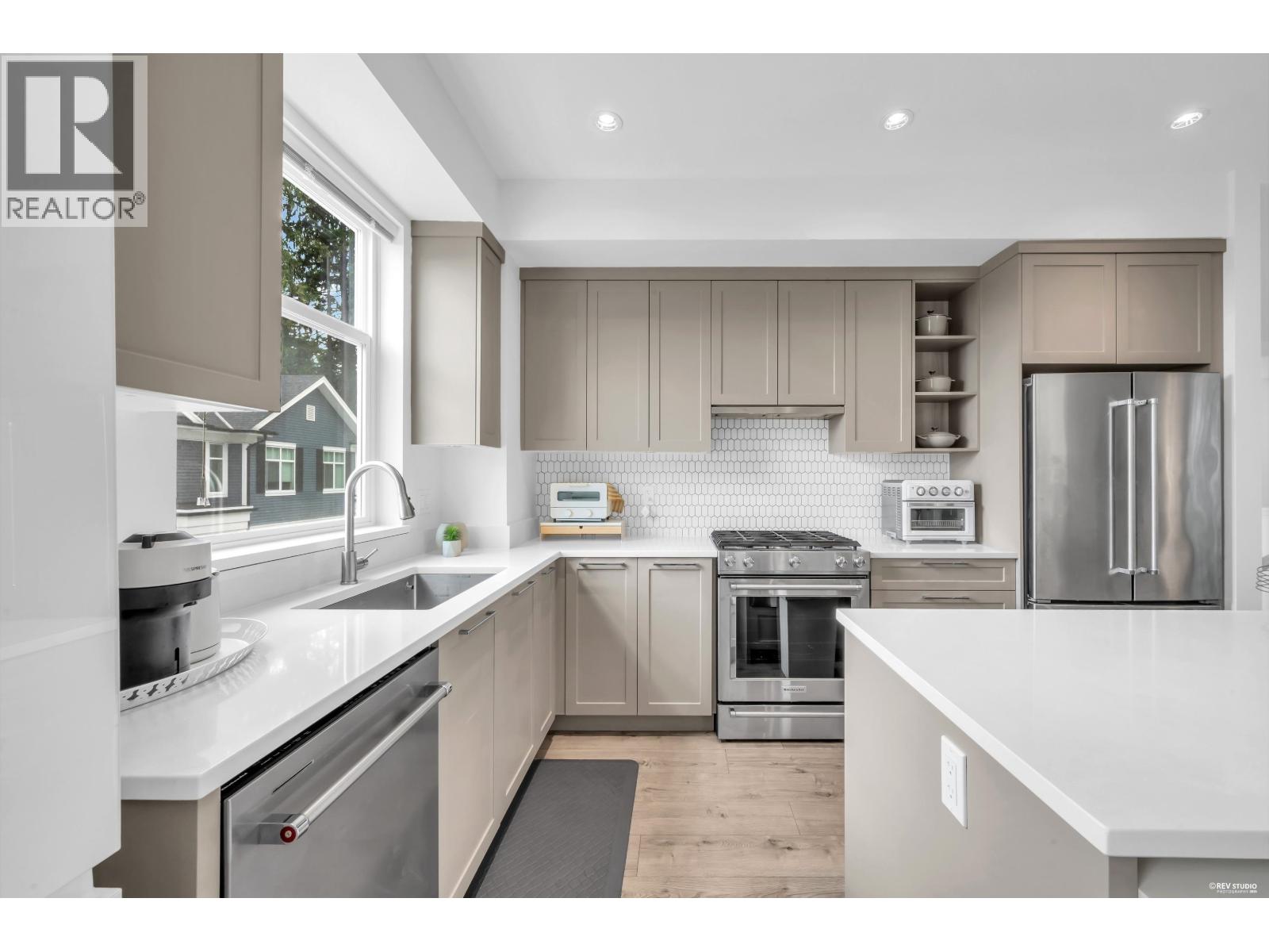 163 3565 Baycrest Avenue, Coquitlam, British Columbia  V3B 2W7 - Photo 8 - R3161645