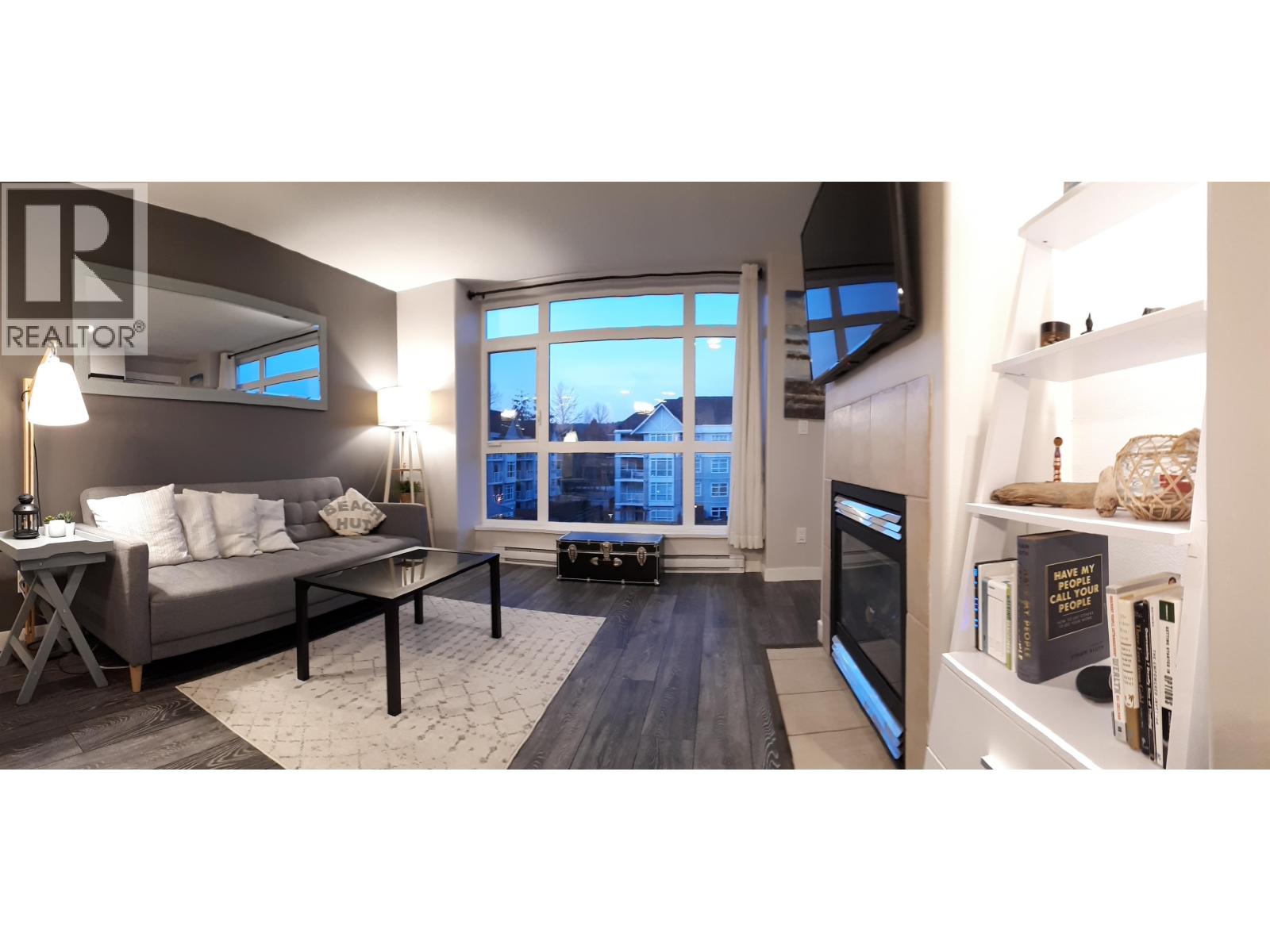 205 3122 ST. JOHNS STREET, port moody, British Columbia