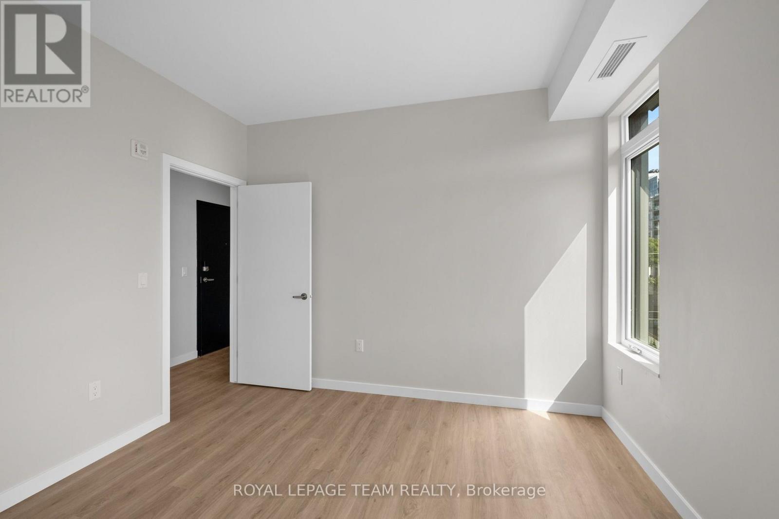 303 - 370 Athlone Avenue, Ottawa, Ontario  K1Z 5M4 - Photo 18 - X13694944