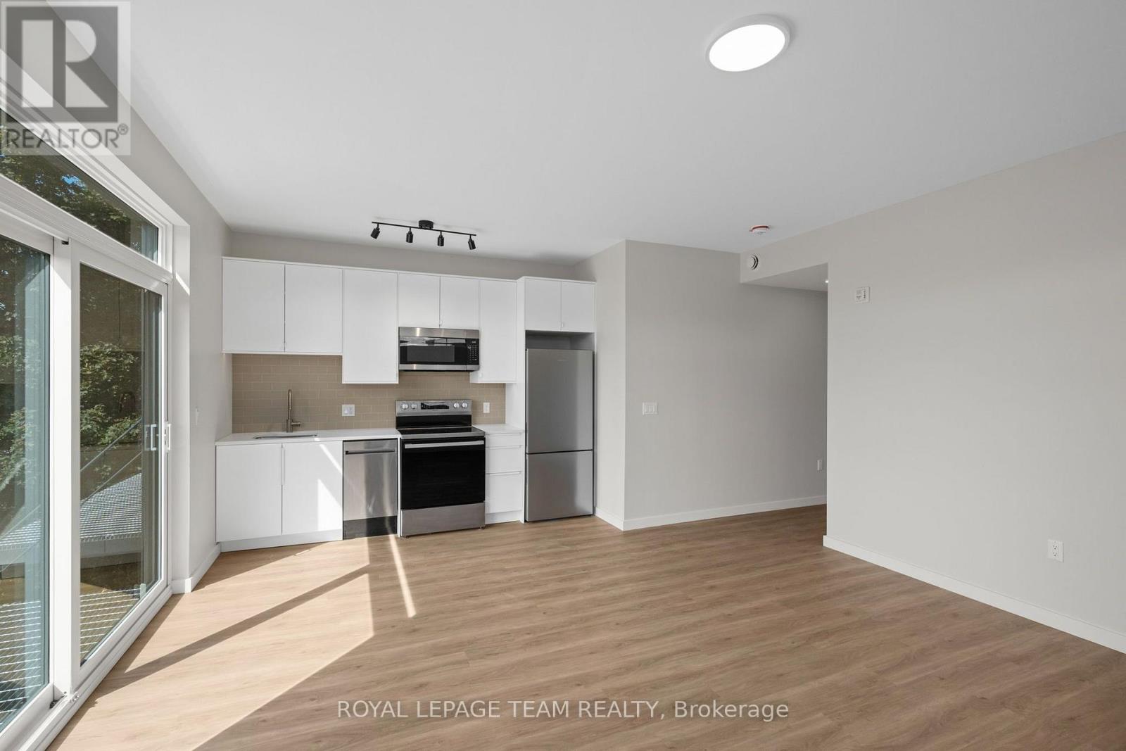 303 - 370 Athlone Avenue, Ottawa, Ontario  K1Z 5M4 - Photo 11 - X13694944
