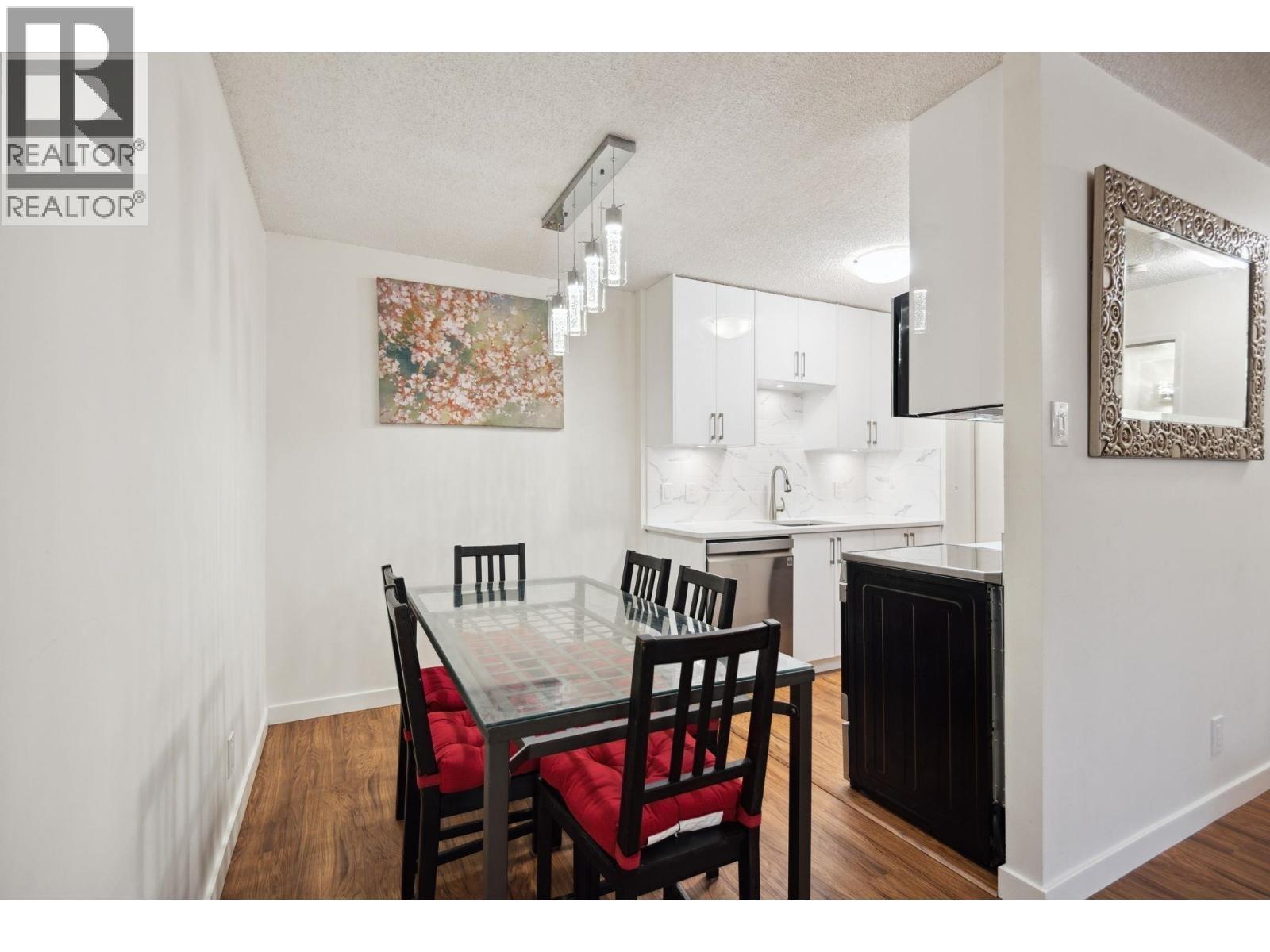 519 2012 Fullerton Avenue, North Vancouver, British Columbia  V7P 3E3 - Photo 4 - R3163358