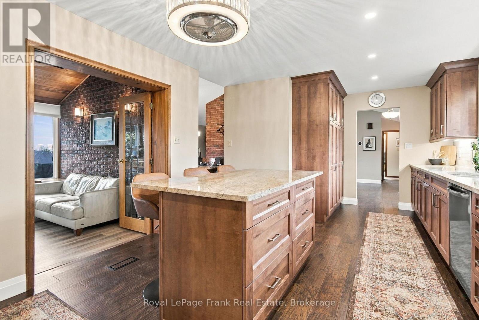61 Bluewater Avenue, Kawartha Lakes, Ontario  K9V 0K6 - Photo 8 - X13773762