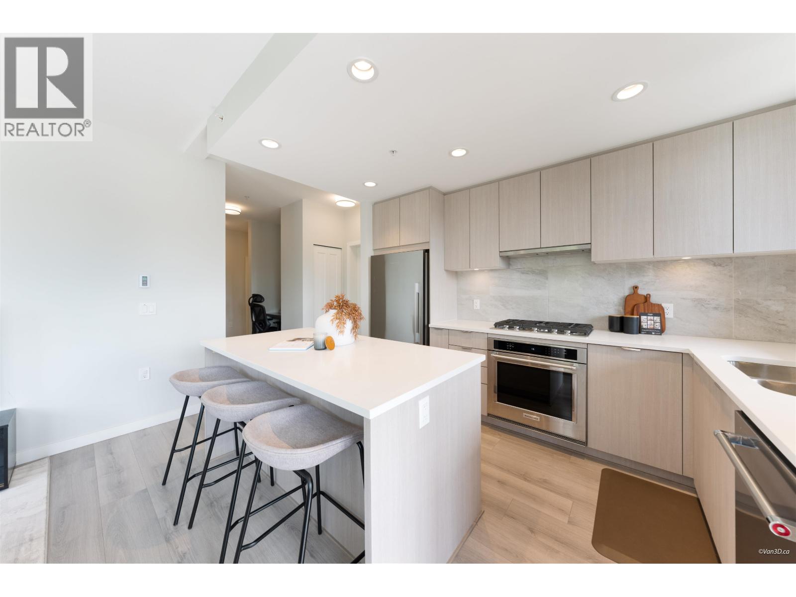 214 615 Cottonwood Avenue, Coquitlam, British Columbia  V3J 2S5 - Photo 4 - R3164312
