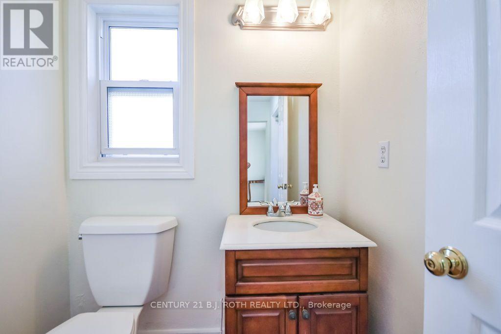 24 Grand Forest Drive, Barrie, Ontario  L4N 7E8 - Photo 17 - S13778136