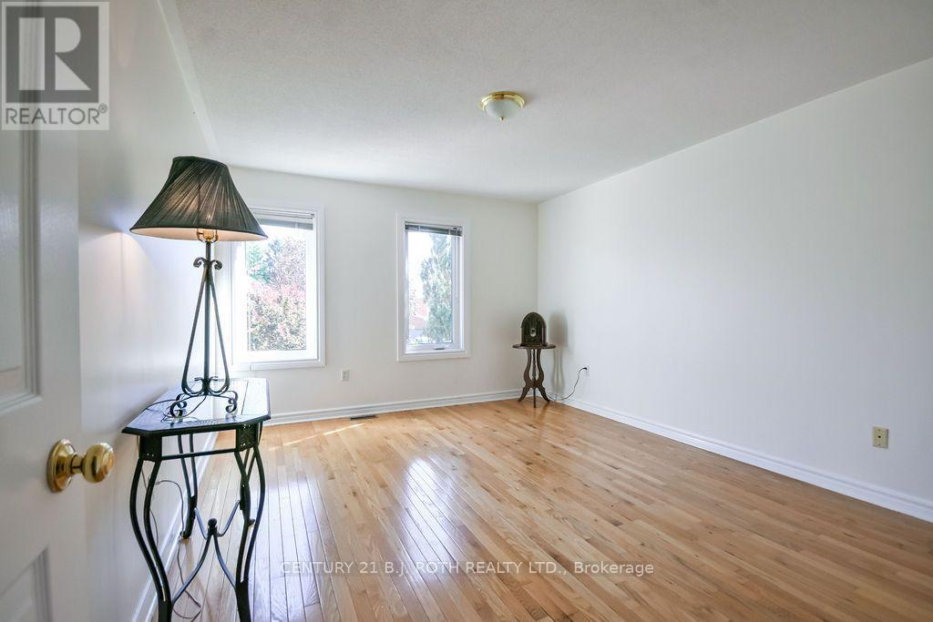 24 Grand Forest Drive, Barrie, Ontario  L4N 7E8 - Photo 30 - S13778136