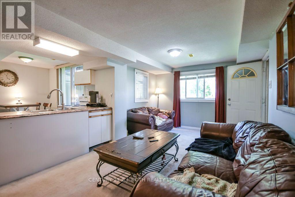24 Grand Forest Drive, Barrie, Ontario  L4N 7E8 - Photo 40 - S13778136