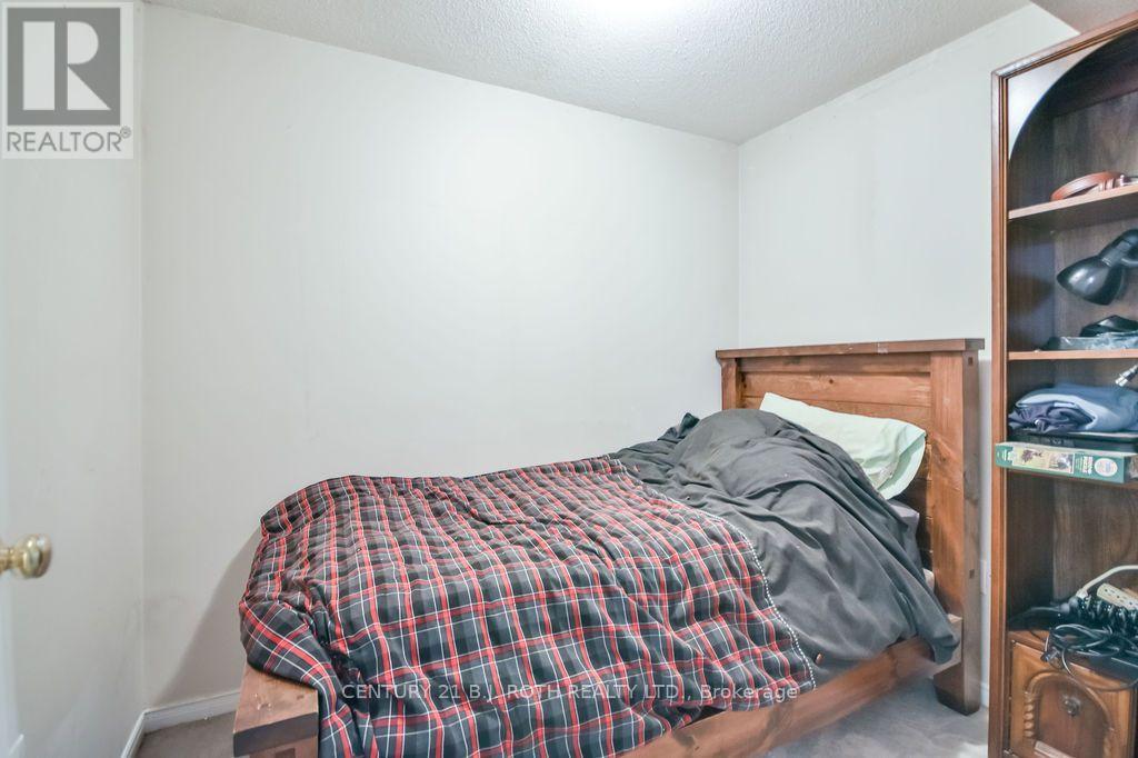 24 Grand Forest Drive, Barrie, Ontario  L4N 7E8 - Photo 46 - S13778136