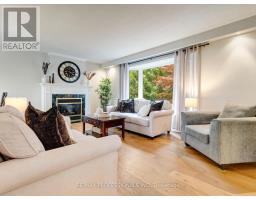 652 MEADOW LANE, Burlington, Ontario