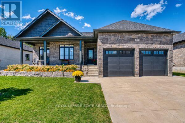 37 Gilmer Crescent, North Perth, Ontario  N4W 0H3 - Photo 2 - X13778132