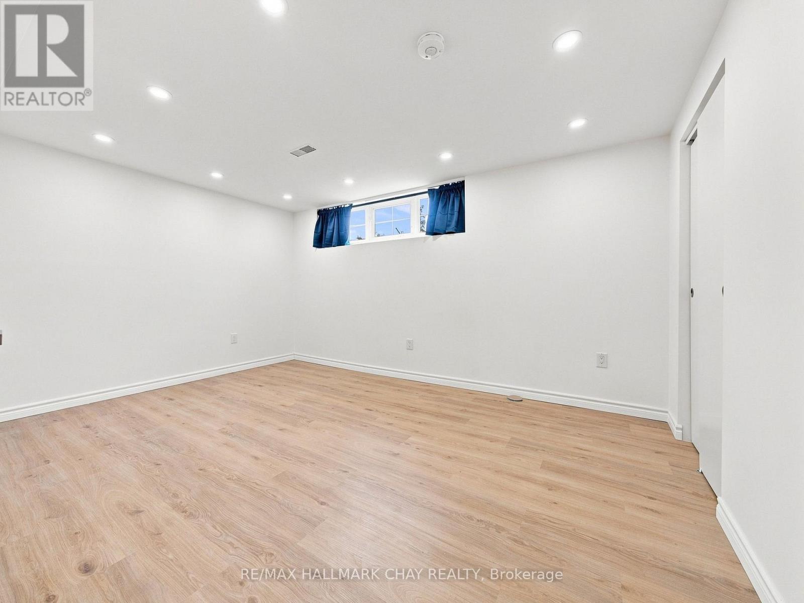 Lower - 1 Touchette Drive, Barrie, Ontario  L4N 7L8 - Photo 10 - S13767050