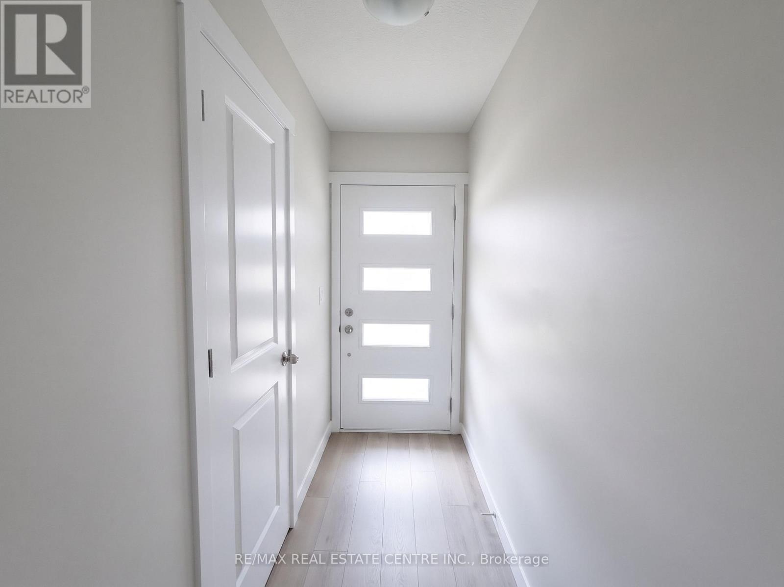 51 Wilkinson Avenue, Cambridge, Ontario  N1S 0C5 - Photo 2 - X13590500