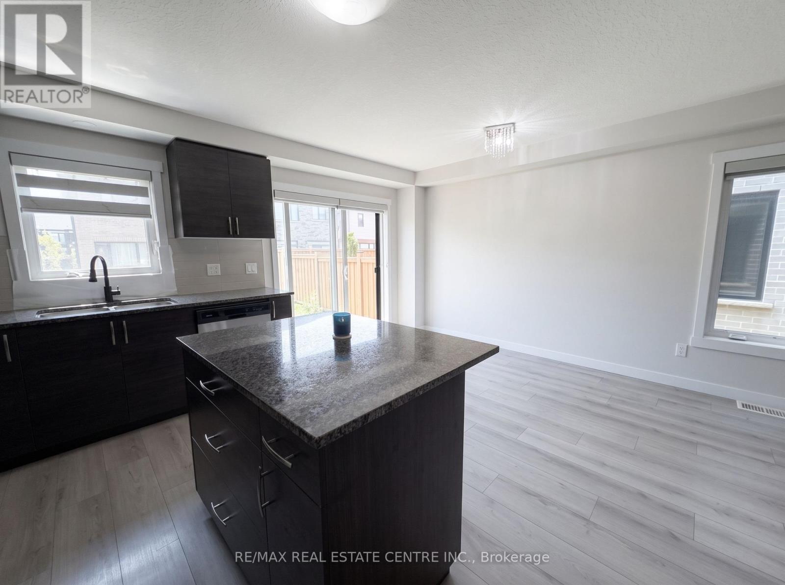 51 Wilkinson Avenue, Cambridge, Ontario  N1S 0C5 - Photo 5 - X13590500