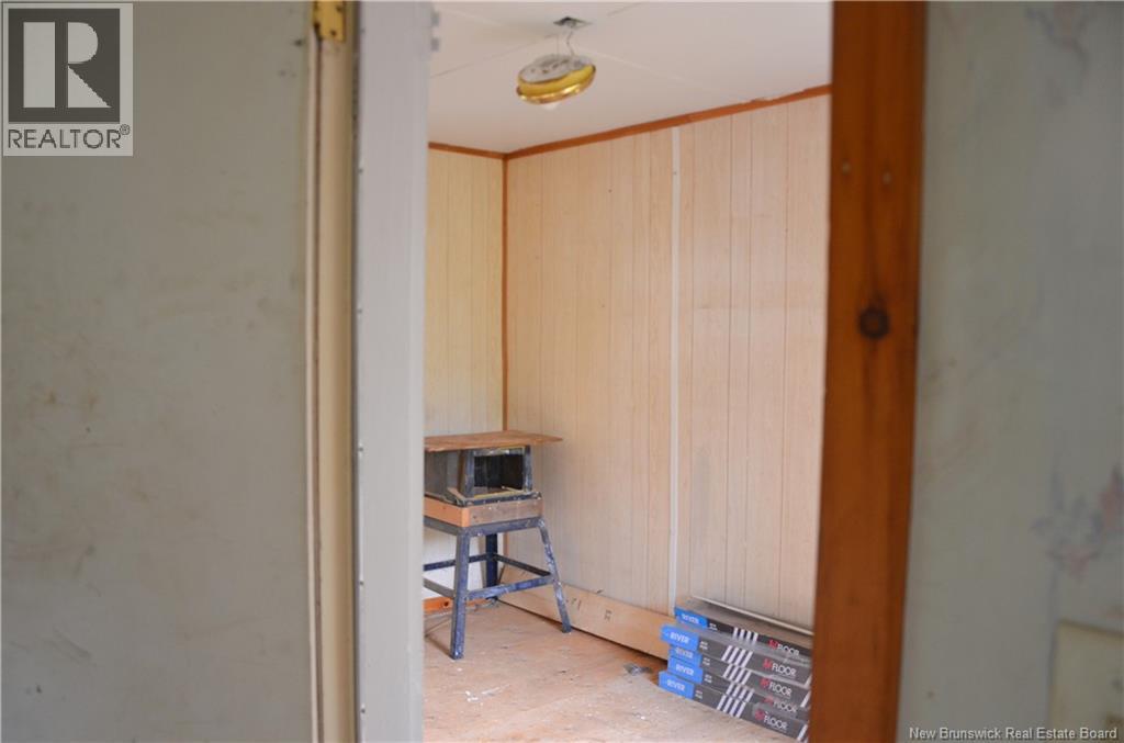 137 Harvey Road, Mcadam, New Brunswick  E6J 1A1 - Photo 3 - NB147488