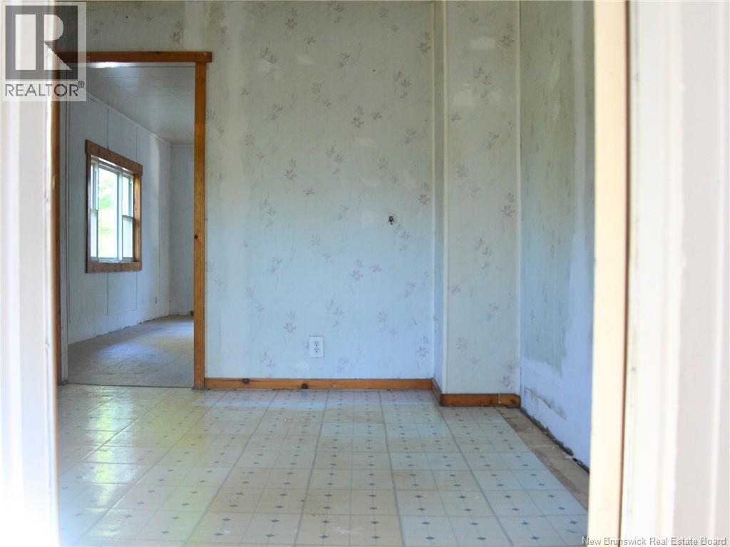 137 Harvey Road, Mcadam, New Brunswick  E6J 1A1 - Photo 7 - NB147488