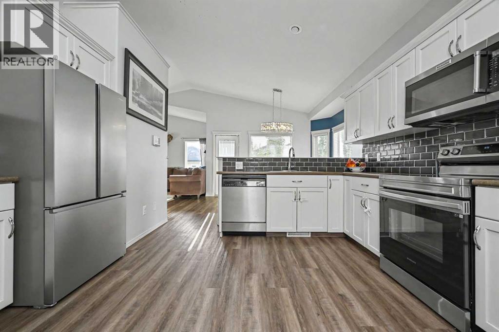 12118 103a Street, Grande Prairie, Alberta  T8V 2L5 - Photo 5 - A2336339