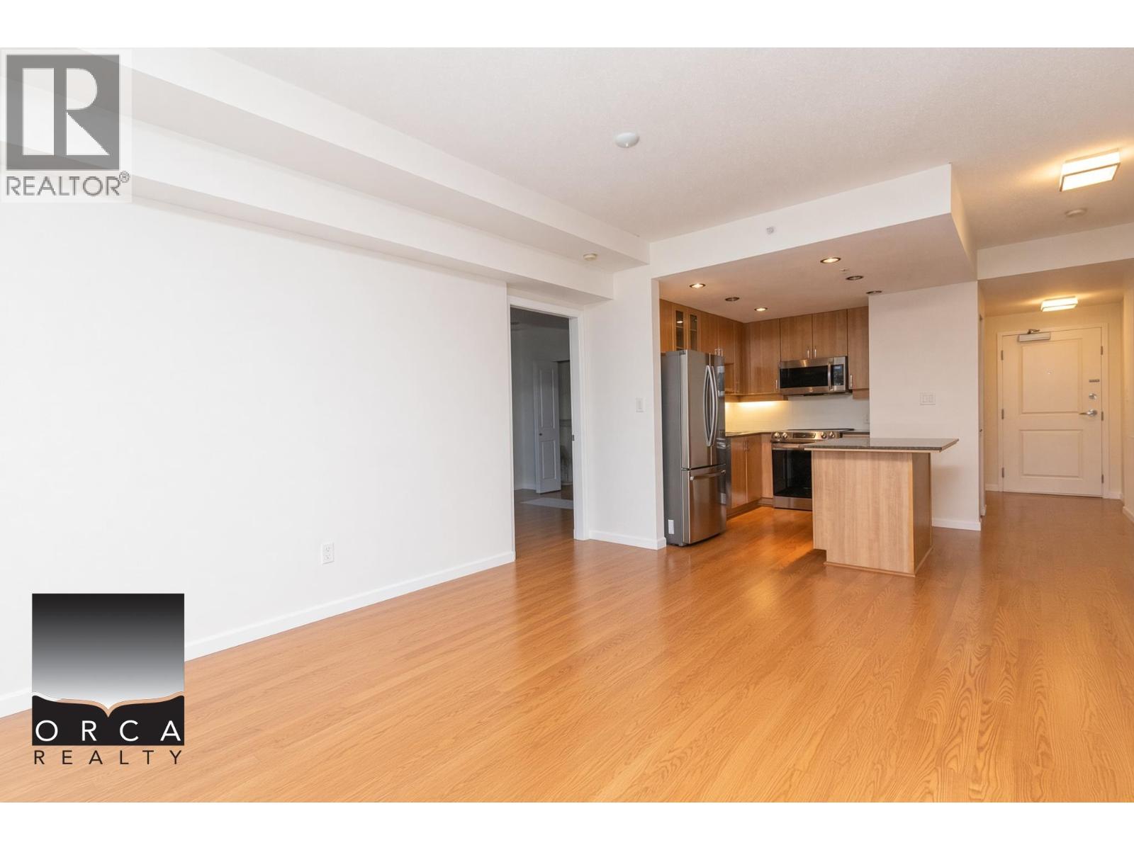 9232 University Crescent, Burnaby, British Columbia  V5A 0C8 - Photo 3 - R3164778