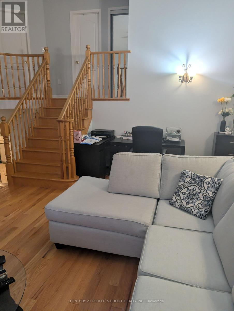 228 Fandango Drive, Brampton, Ontario  L6X 0M1 - Photo 11 - W13778138