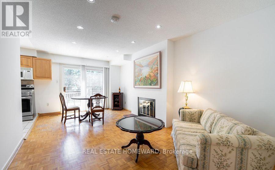 27 Drumern Crescent, Richmond Hill, Ontario  L4C 5H9 - Photo 14 - N13777582