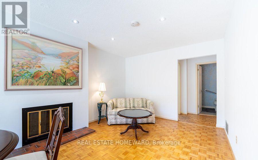 27 Drumern Crescent, Richmond Hill, Ontario  L4C 5H9 - Photo 12 - N13777582