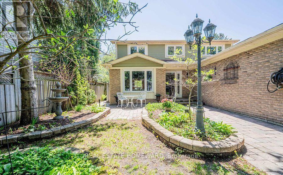 27 DRUMERN CRESCENT, Richmond Hill, Ontario