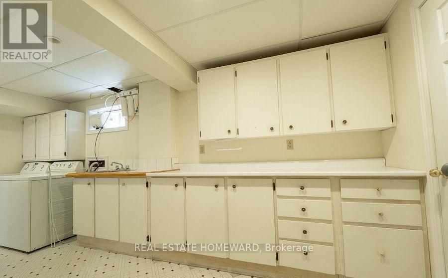 27 Drumern Crescent, Richmond Hill, Ontario  L4C 5H9 - Photo 37 - N13777582