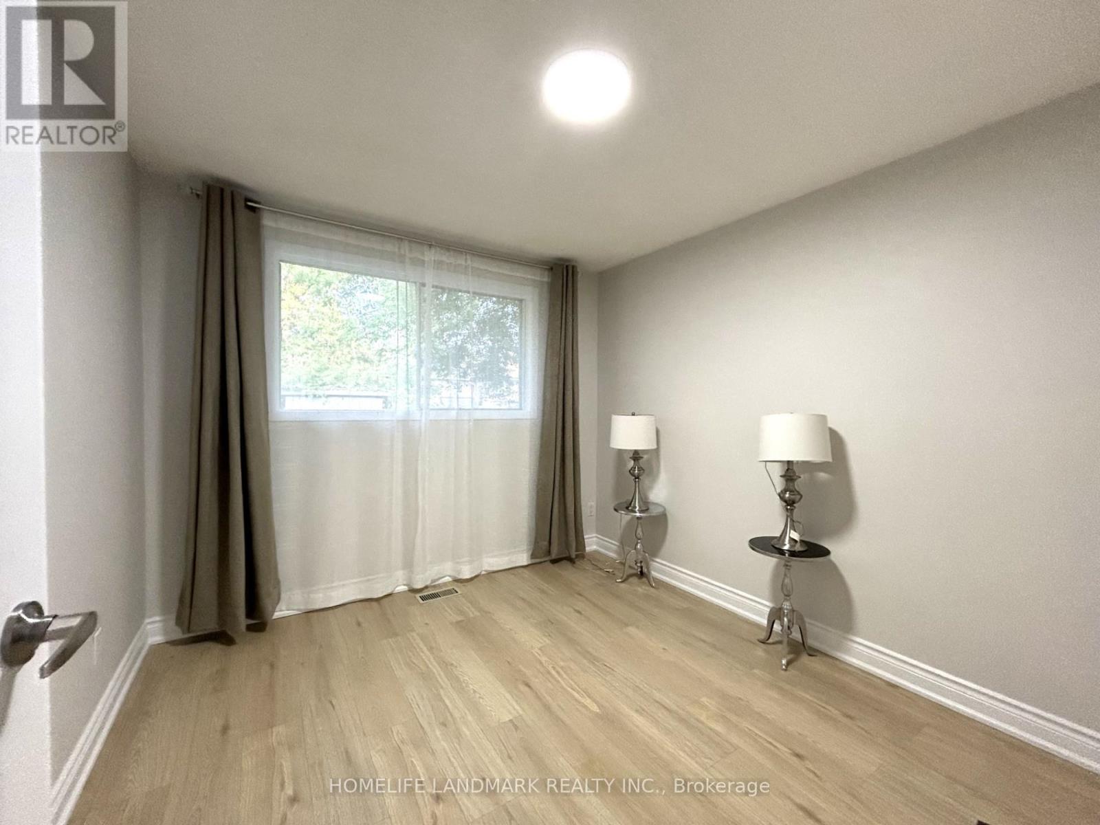Upper - 53 Moray Avenue, Richmond Hill, Ontario  L4E 3C4 - Photo 5 - N13778156