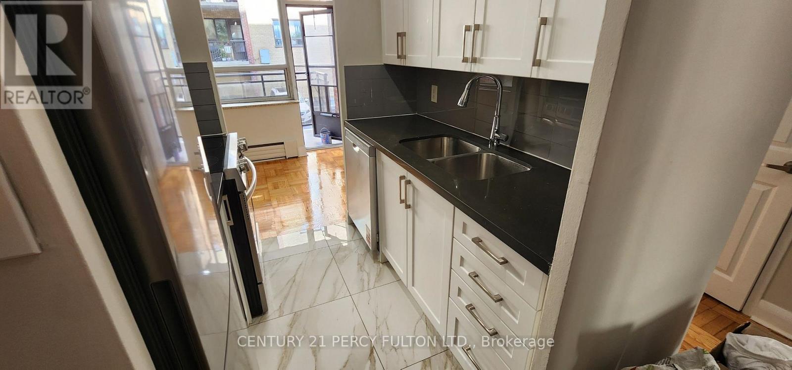 203 - 837 Roselawn Avenue, Toronto, Ontario  M6B 1B5 - Photo 8 - W13778150