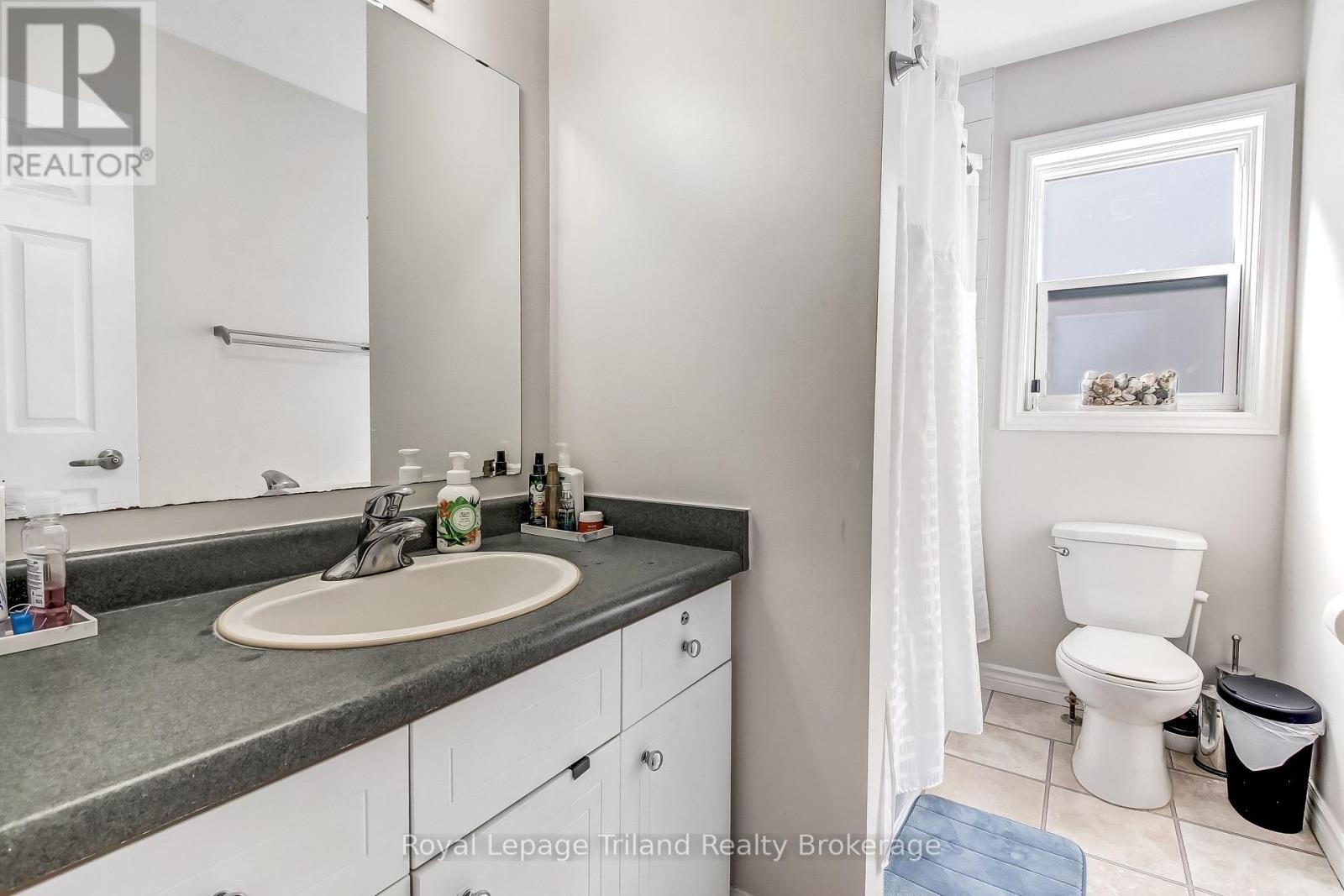 847 Hunters Gate Crescent, Woodstock, Ontario  N4V 1G3 - Photo 20 - X13775126