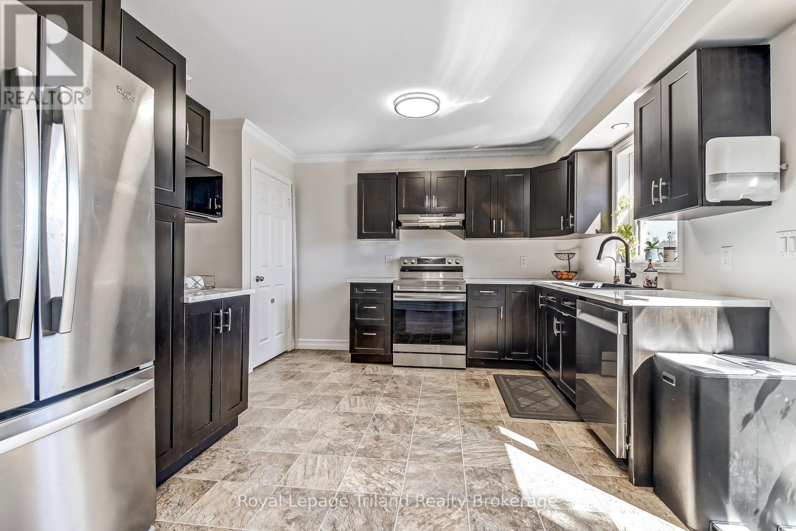 847 Hunters Gate Crescent, Woodstock, Ontario  N4V 1G3 - Photo 14 - X13775126
