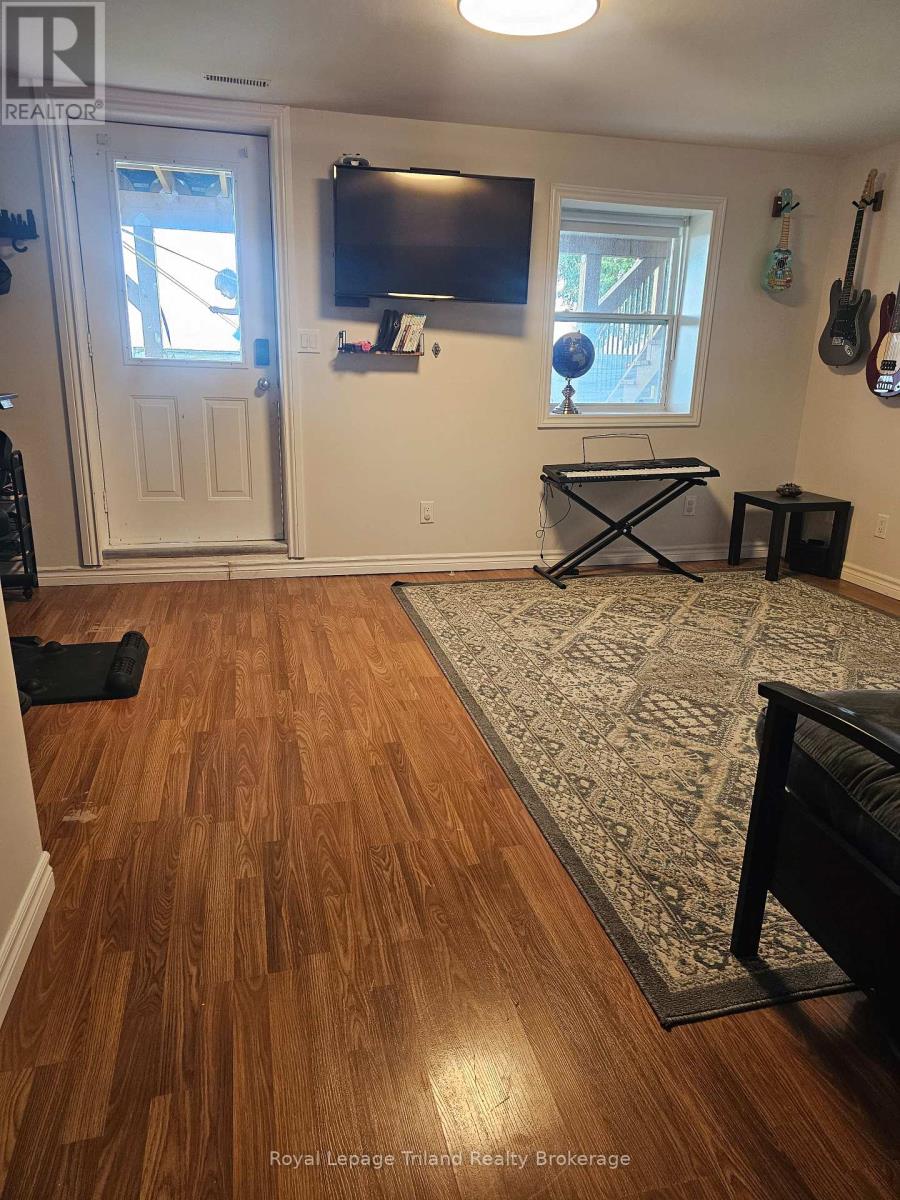847 Hunters Gate Crescent, Woodstock, Ontario  N4V 1G3 - Photo 24 - X13775126