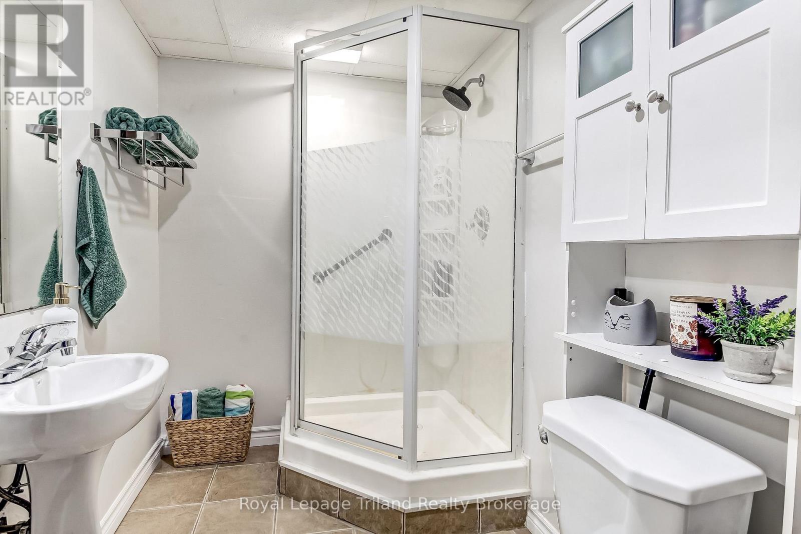847 Hunters Gate Crescent, Woodstock, Ontario  N4V 1G3 - Photo 25 - X13775126