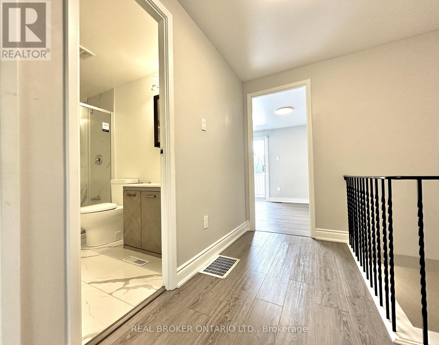 8 - 1485 Gulleden Drive, Mississauga, Ontario  L4X 2T2 - Photo 17 - W13683788