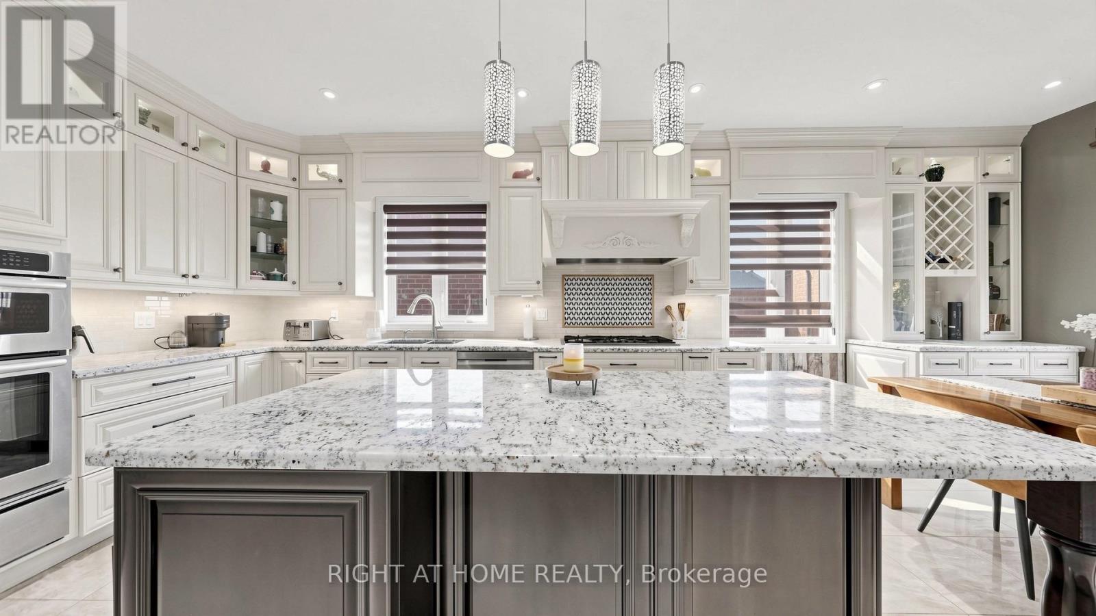 40 Chateau Drive, Vaughan, Ontario  L4H 3A1 - Photo 14 - N13778178