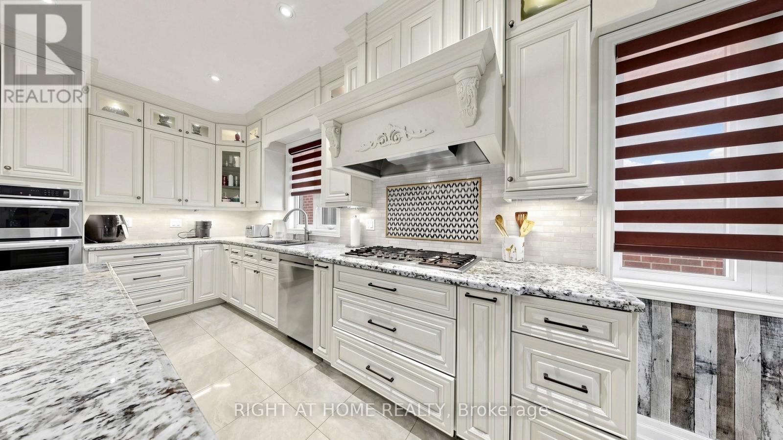 40 Chateau Drive, Vaughan, Ontario  L4H 3A1 - Photo 16 - N13778178