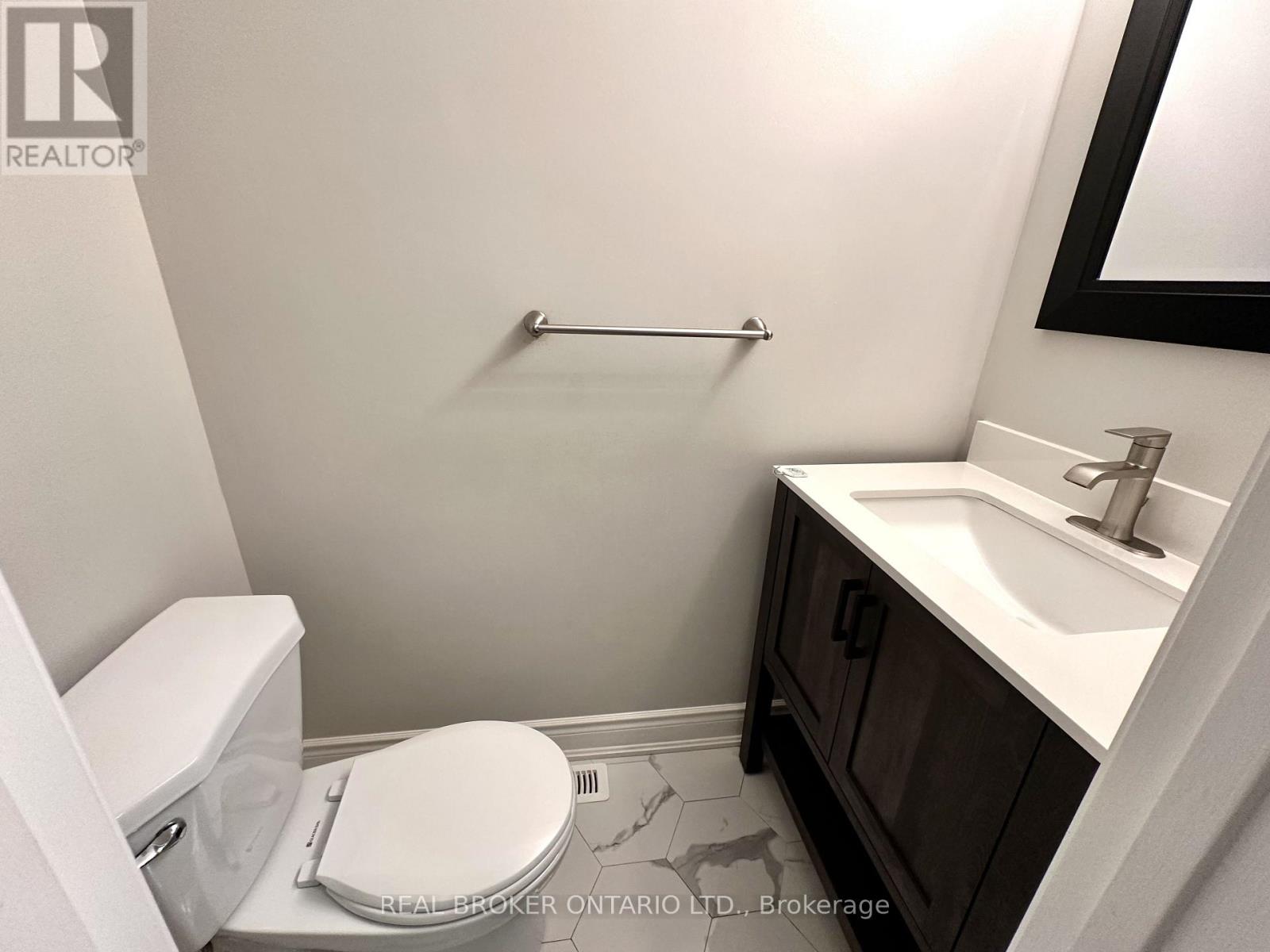 8 - 1485 Gulleden Drive, Mississauga, Ontario  L4X 2T2 - Photo 14 - W13683788