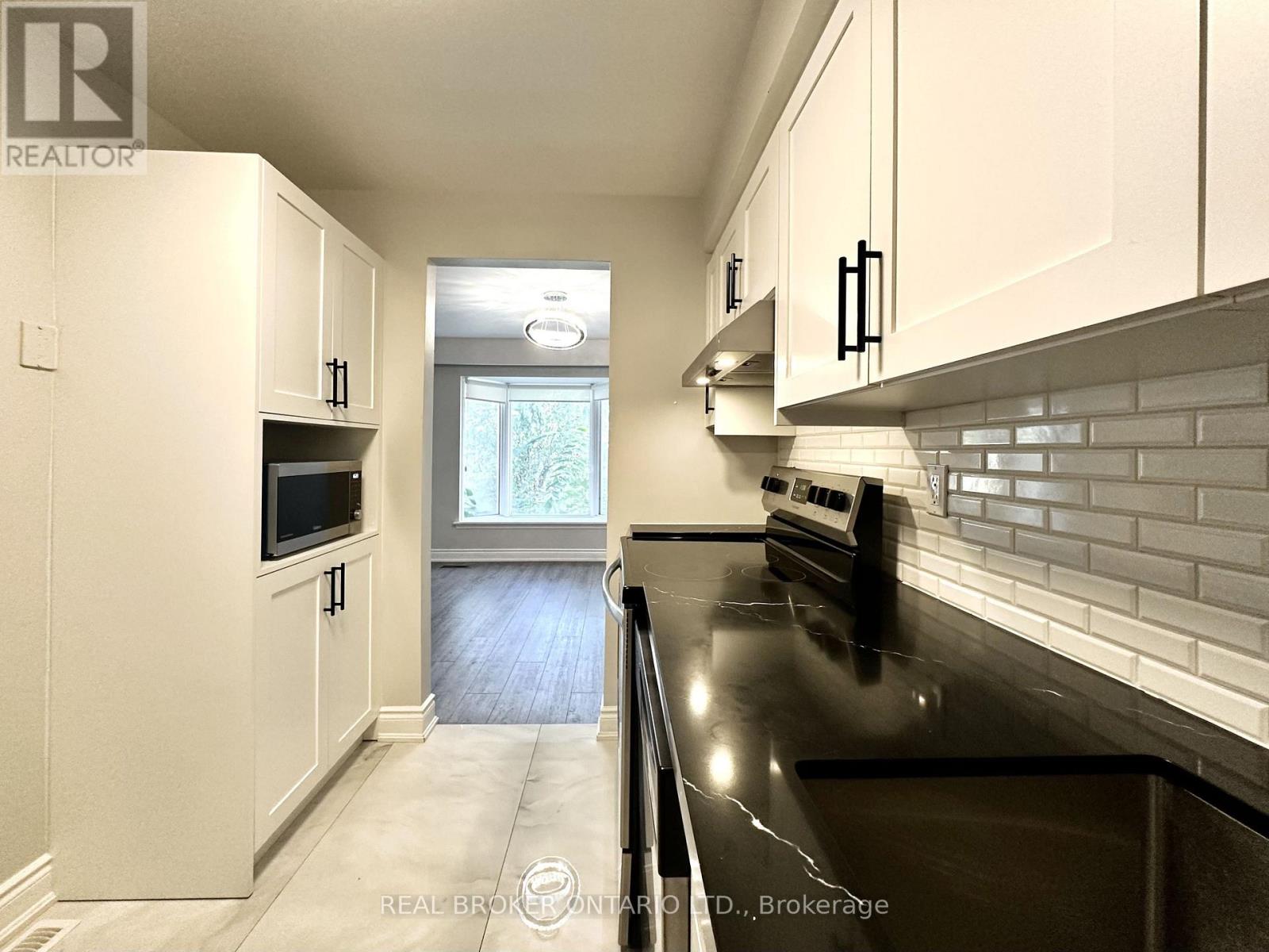 8 - 1485 Gulleden Drive, Mississauga, Ontario  L4X 2T2 - Photo 13 - W13683788