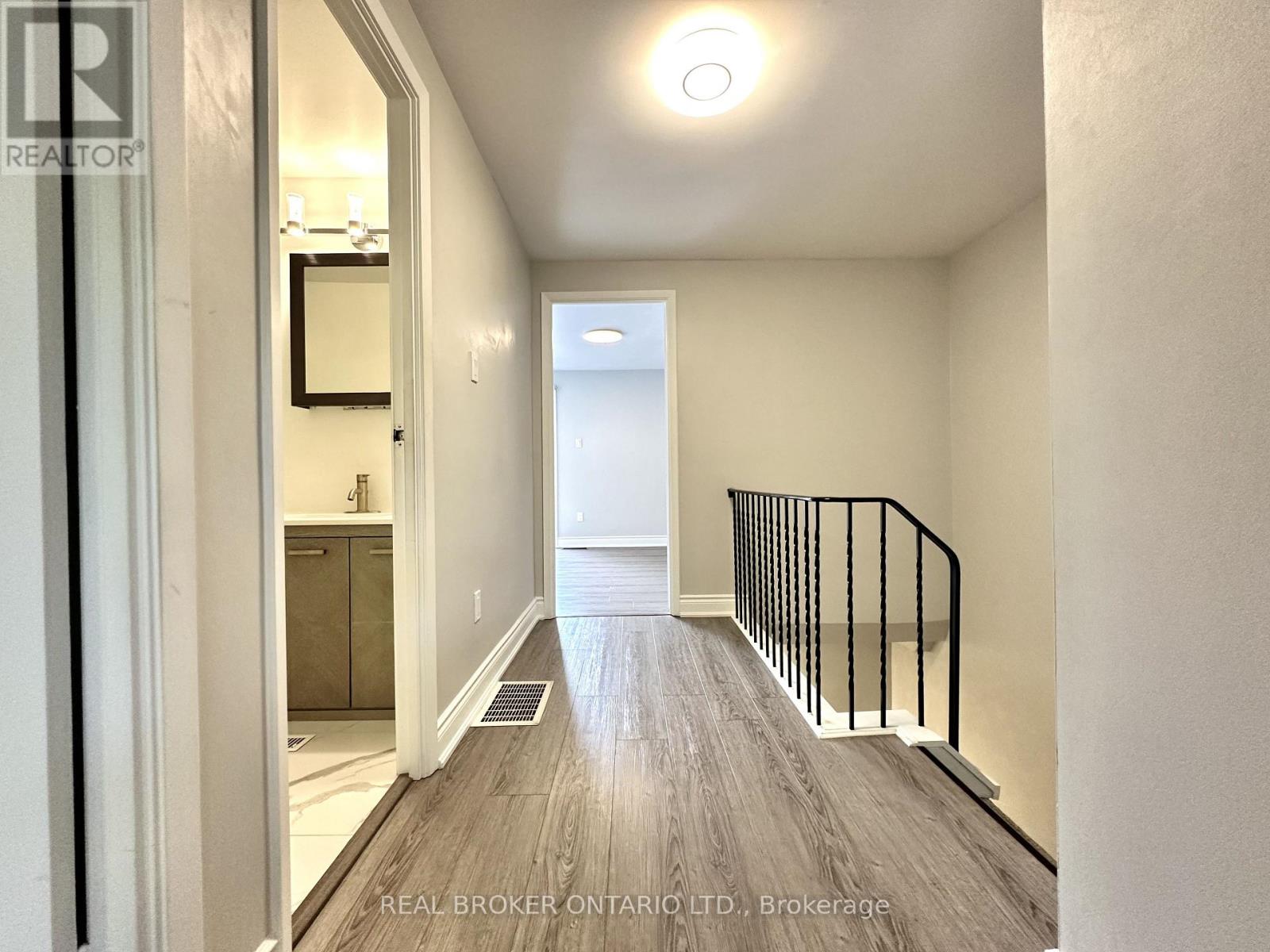 8 - 1485 Gulleden Drive, Mississauga, Ontario  L4X 2T2 - Photo 18 - W13683788