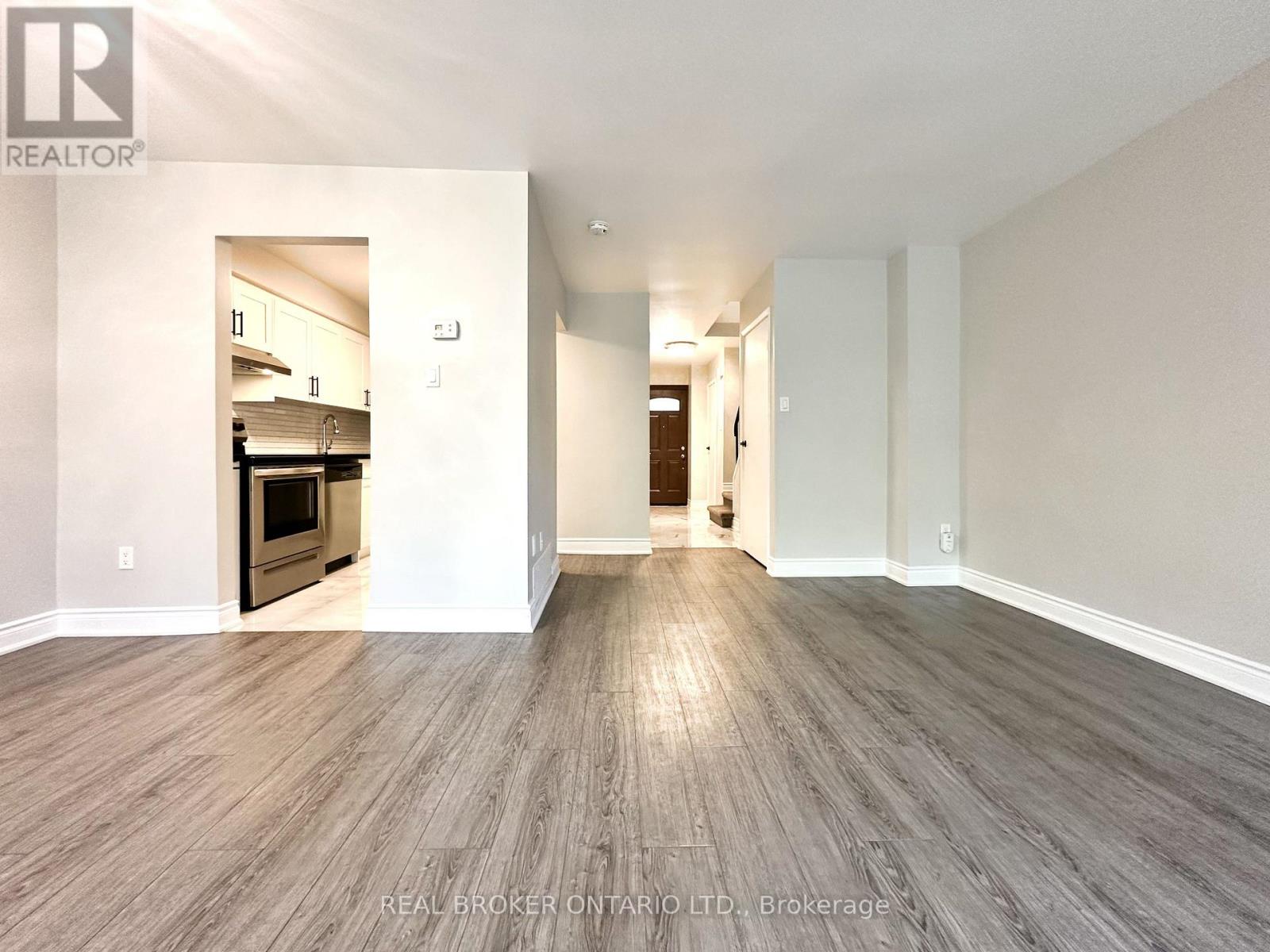 8 - 1485 Gulleden Drive, Mississauga, Ontario  L4X 2T2 - Photo 11 - W13683788